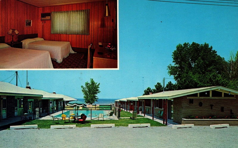Beachcomber Motel & Apartments - Beachcomber Postcard